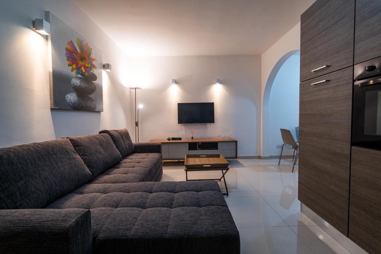 Sh6A- Qawra Prime Location 2 Bedroom Apartment 圣保罗湾城 外观 照片