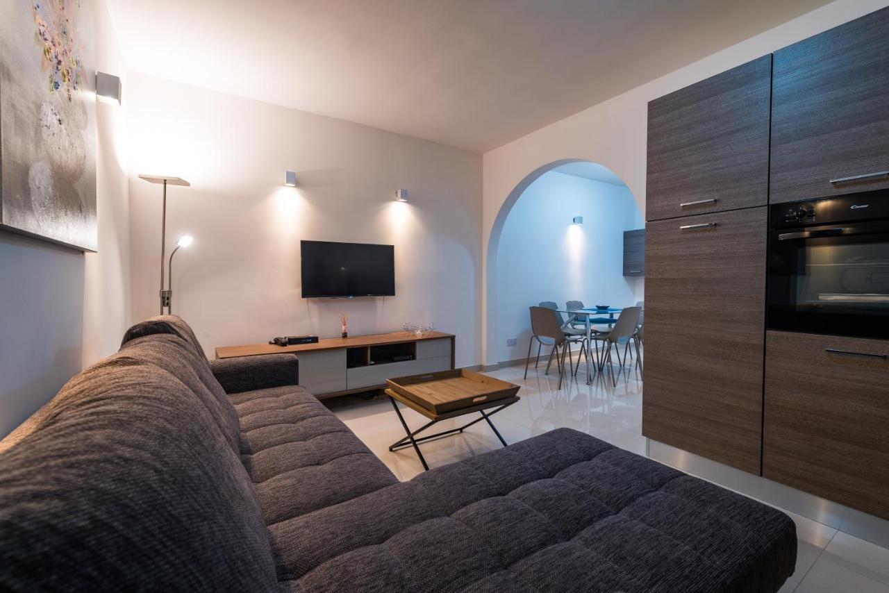 Sh6A- Qawra Prime Location 2 Bedroom Apartment 圣保罗湾城 外观 照片