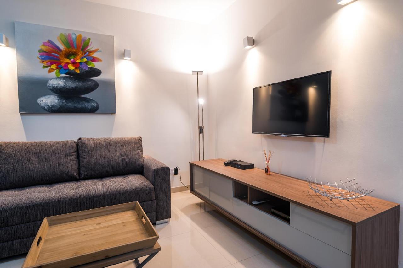 Sh6A- Qawra Prime Location 2 Bedroom Apartment 圣保罗湾城 外观 照片